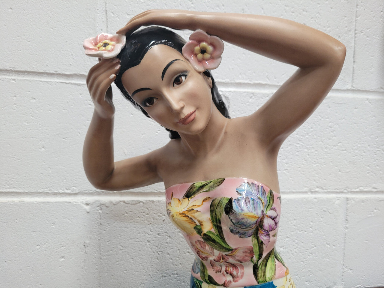 Large, Striking, Vintage Art Deco Tropical female porcelain figurine by Lenci Artist RONZAN, Italy. Beautifully modelled she is wearing a gorgeous polychrome strapless dress and flowers in her hair. Circa 1950’s.