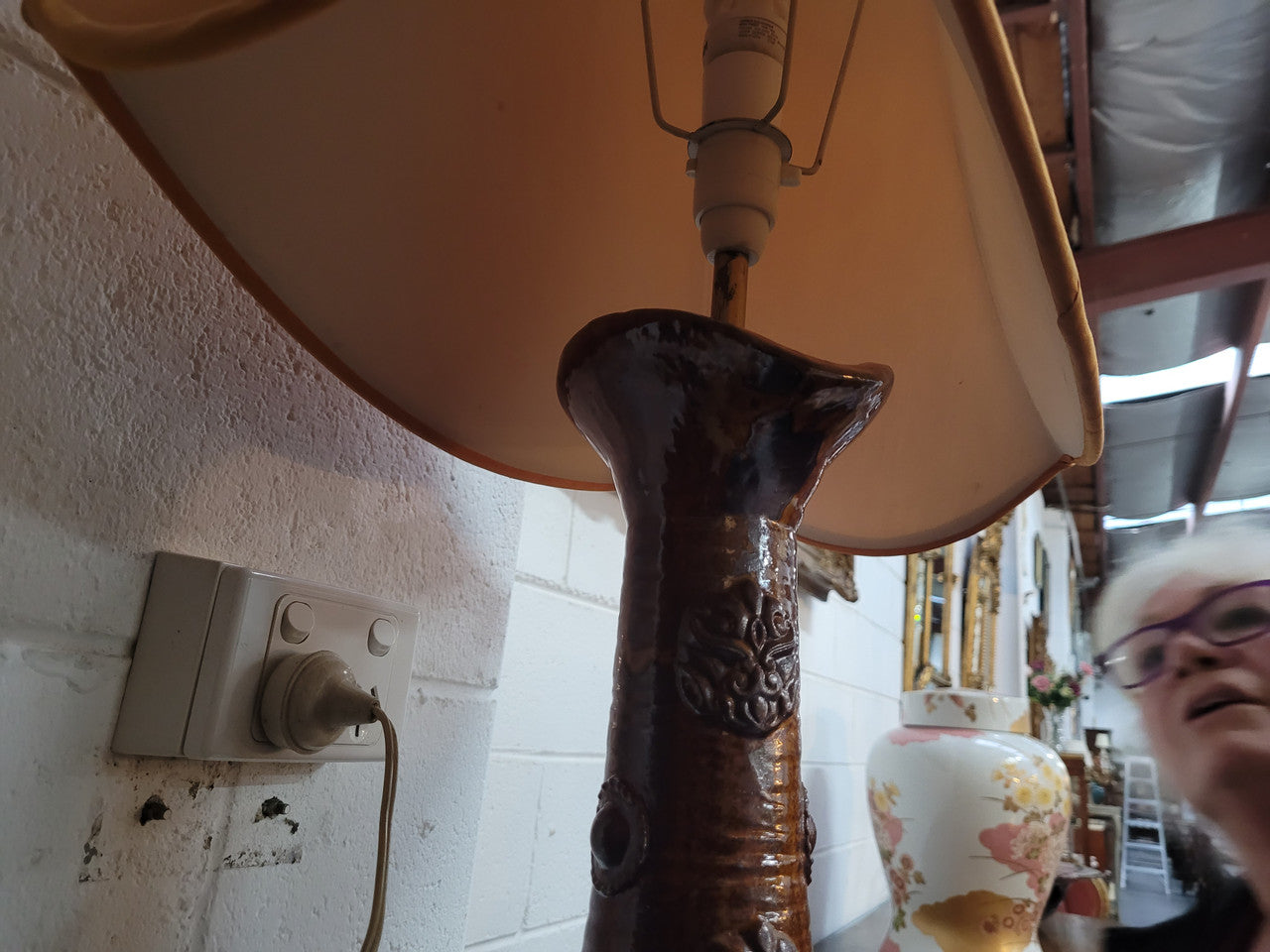 Stunning oriental ceramic lamp base (Bronze Horse Chapel St. C1970’s) and conforming shade. Browns and Burnt orange colours.