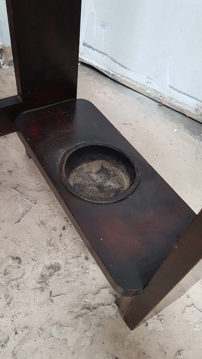 Simple Hallstand