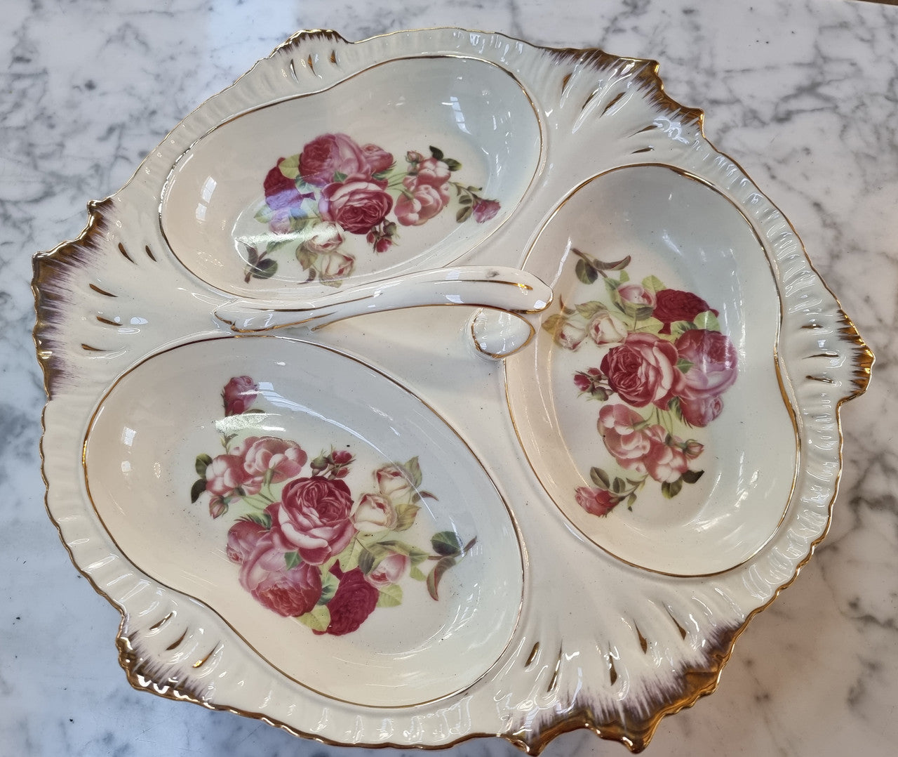 Rosenthal Charger Plate With Pattern & Gold Edge
