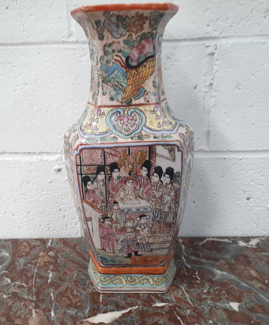 Antique Chinese export 19th Century hand-painted Famille Jaune vase. Chien-Lung seal mark to (1736-1795)