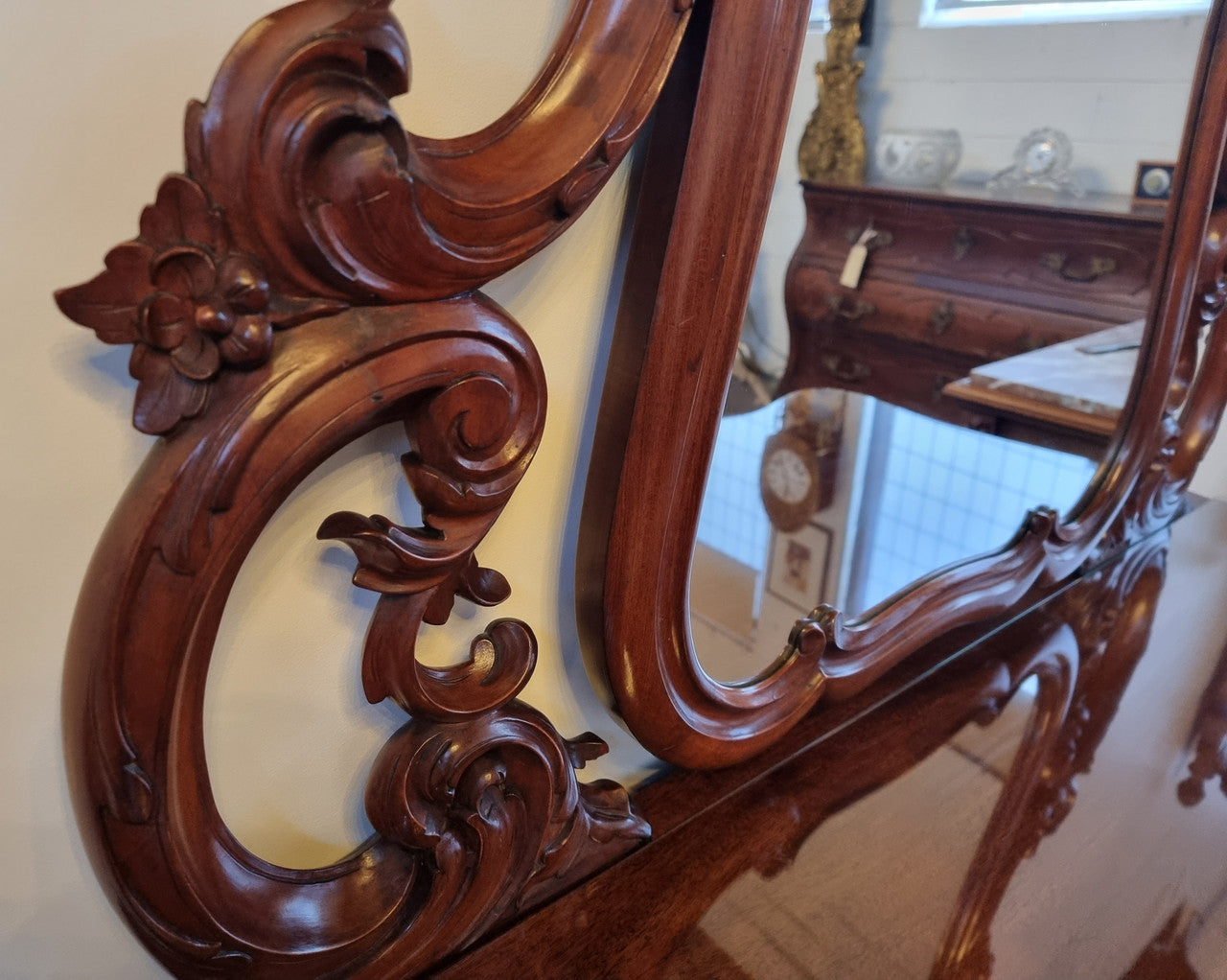 Walnut Parisian late 19th Century dressing table with mirror. Also has a glass top for protection, mirror moves and has drawers with key and working locks. In good original detailed condition.
