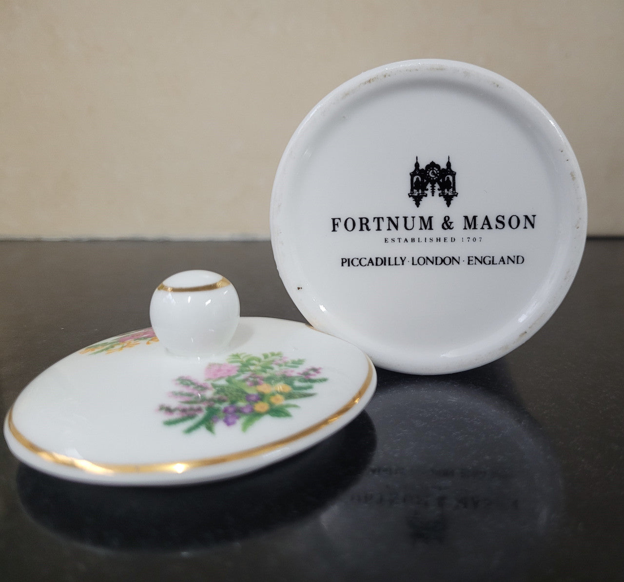 Fortnum & Mason Piccadilly London England floral decorated covered honey/jam pot. It is in good original condition with no chips or cracks, please view photos as they help form part of the description.