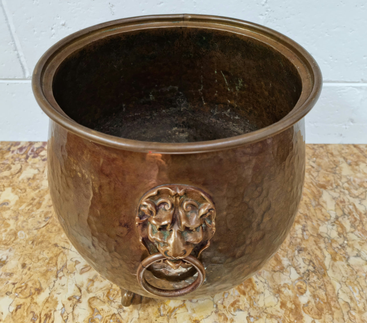 Stunning French brass Antique Jardinière with lion heads and on claw feet, in good original condition.