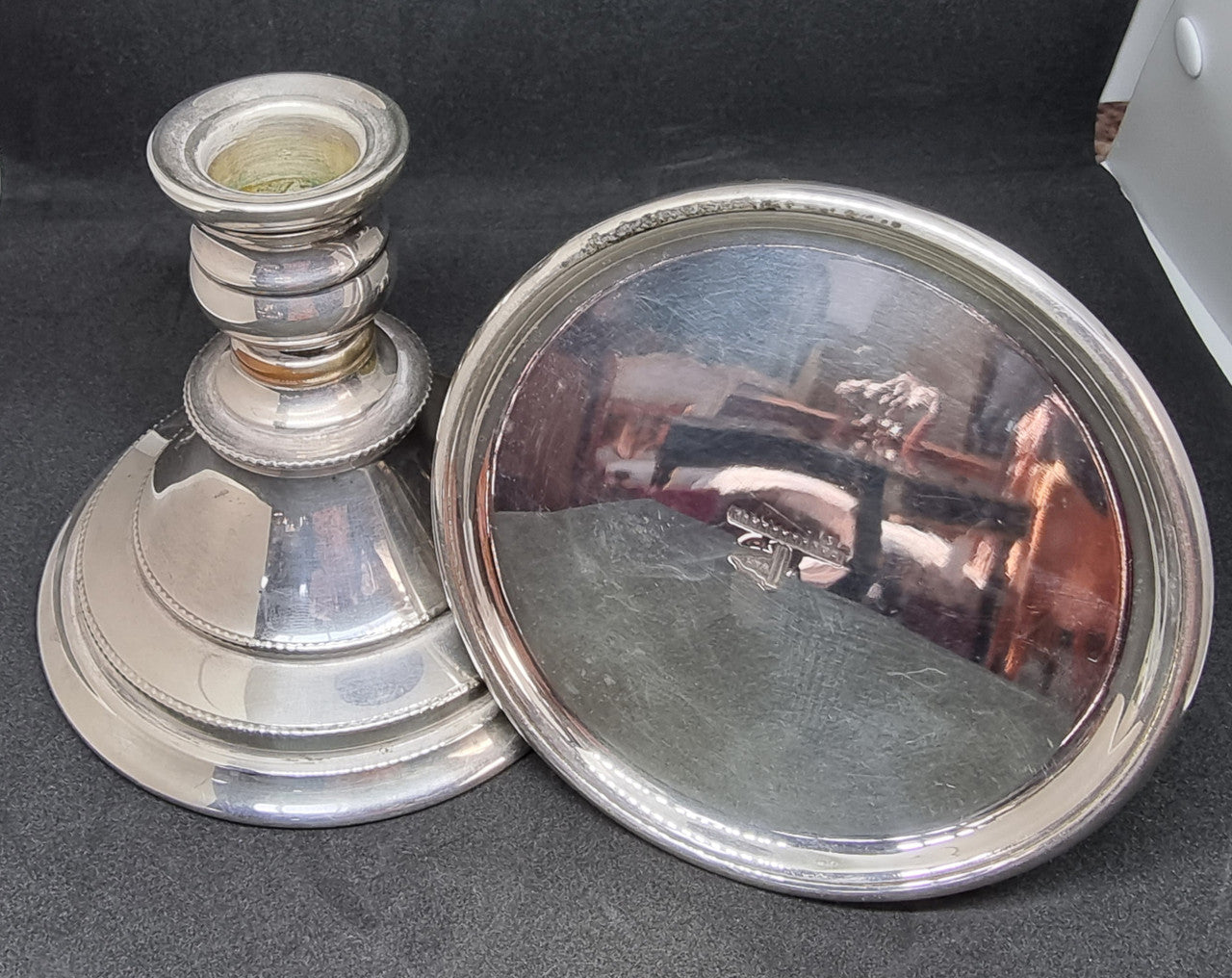 Beautiful pair of silver plate Walker and Hall candle Holders which are nice and heavy and in good condition.