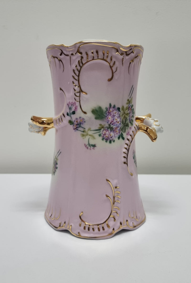 Lovely pink decorative vase with flowers and gold details. In good original condition. Please view photos as they form part of the description.