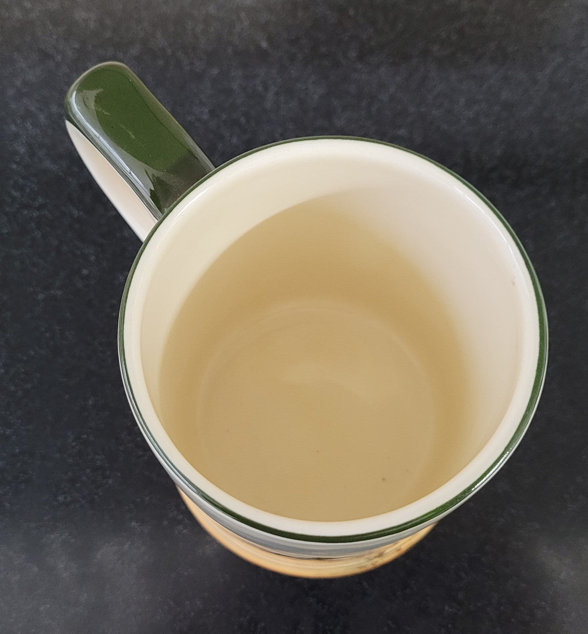 Royal Doulton coaching scene mug. In good original condition please view photos as they help form part of description.