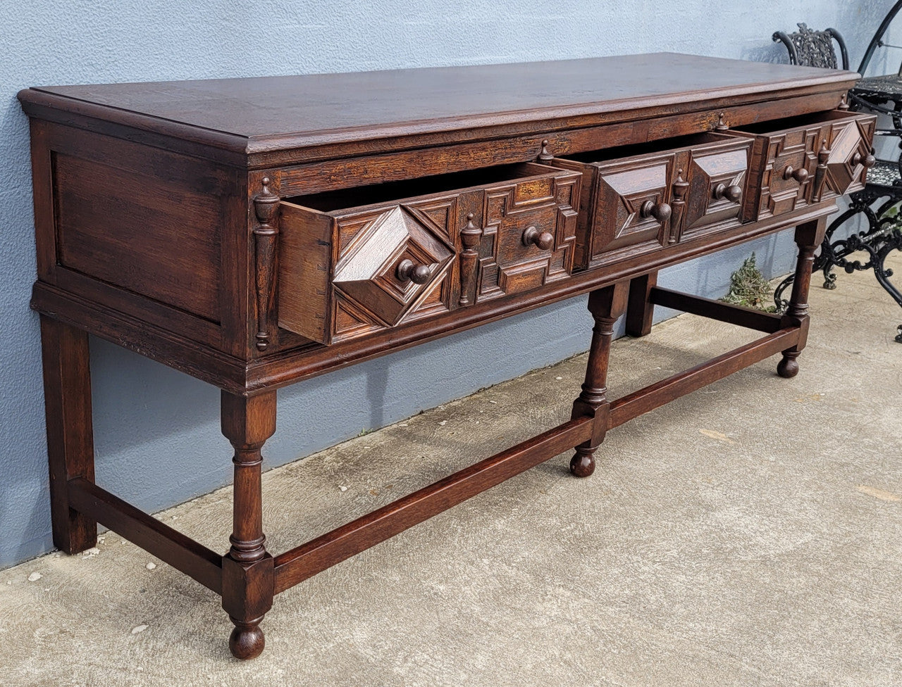 19th Century French Oak Henry the 2nd style console/side table/ TV unit with two drawer with beautiful carvings. It is in good original detailed condition.