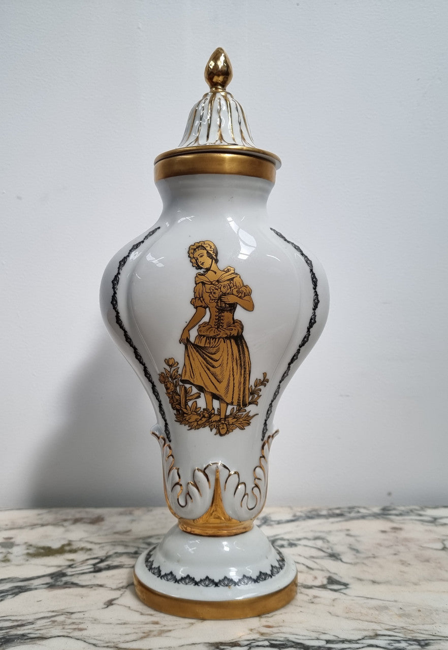 French 19th century Limoges style vase with lid. In good original condition with no chips or cracks. Please view photos as they help form part of the description.