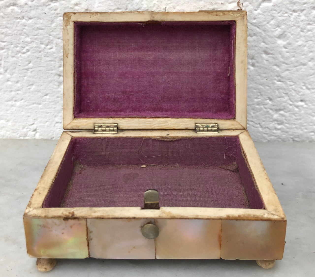 Antique Victorian Mother of Peral & Scene Trinket Box