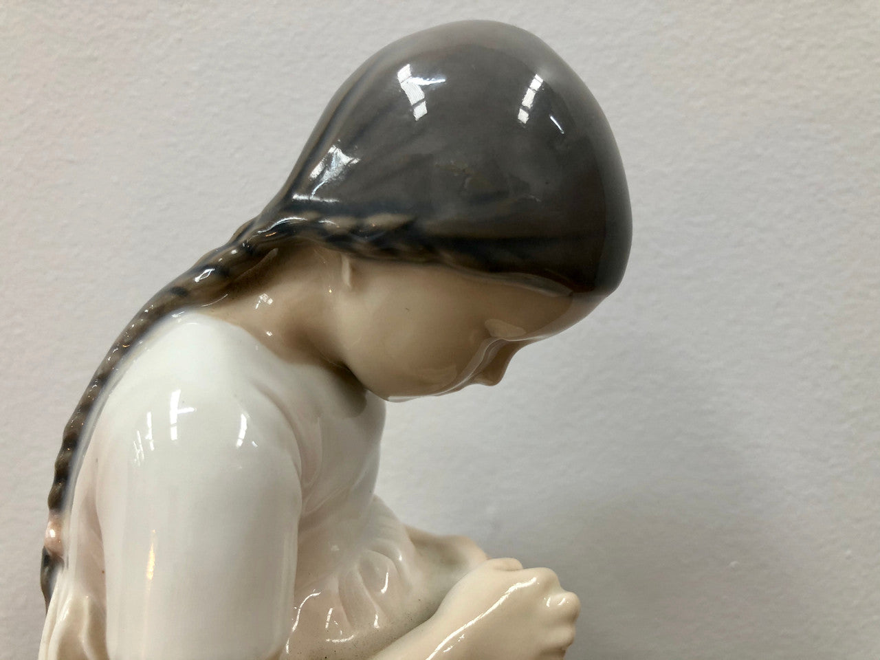 Bing & Grundahl Girl Statue