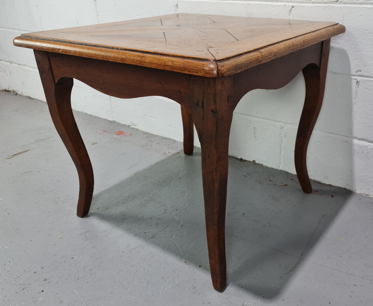 Gorgeous Louis 15th parquetry top sofa side table. In great detailed original condition.
