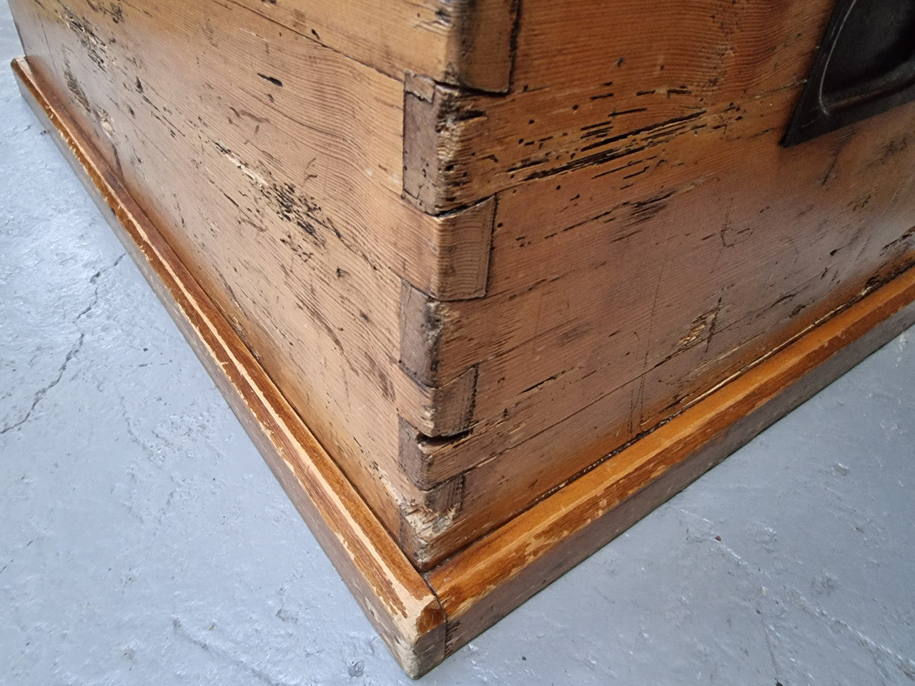 Lovely Pine chest / blanket box with loads of rustic character and iron hardware. This piece would also make a great coffee table, and is in good original condition.
