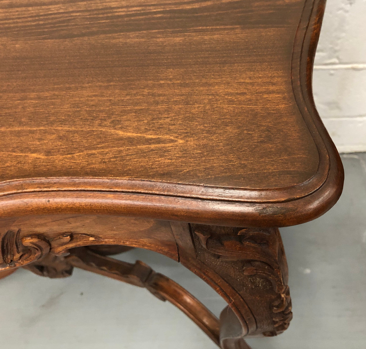 French Walnut Louis XV style center/side table. In very good original condition. Circa 1930's.