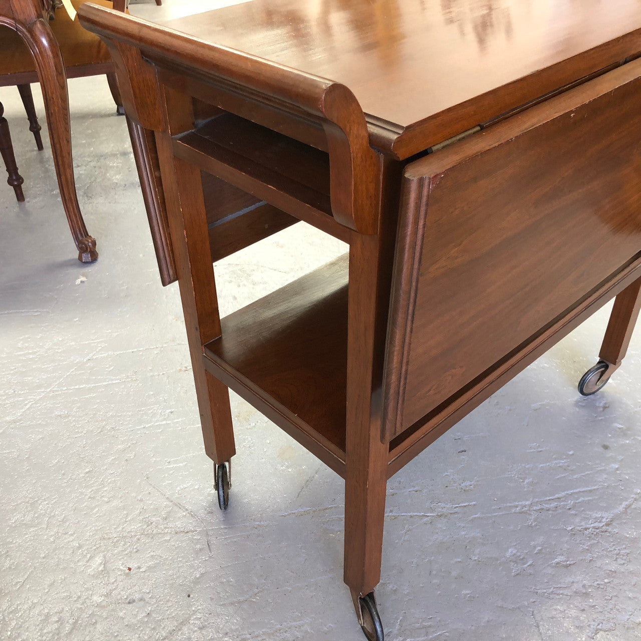 Drinks Trolley That Opens To A Table