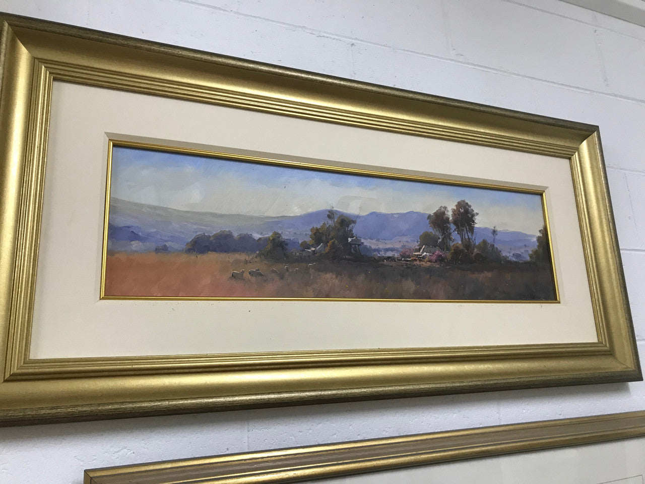 Beautiful oil on board landscape by English born (Richard Chamerski) born in 1951 and began painting full time in 1978. He paints Traditional Impressionist landscapes and seascapes, and his work is represented throughout Australia. Painting measurements without frame is height 20 cm length 72 cm