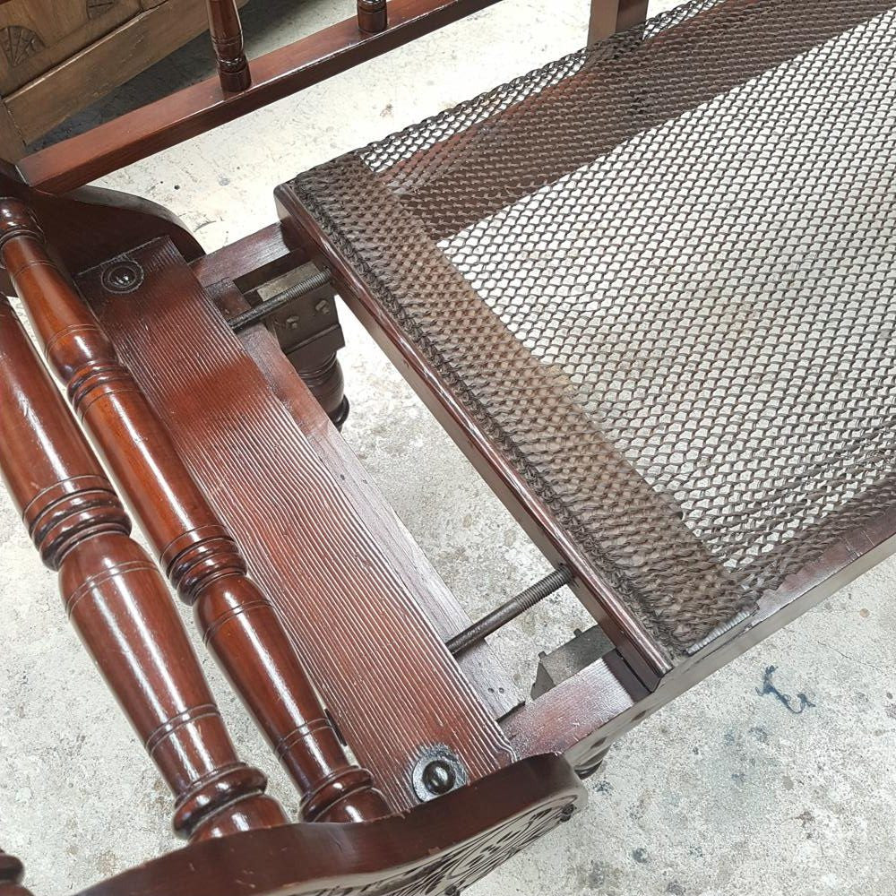 Edwardian Minors Couch