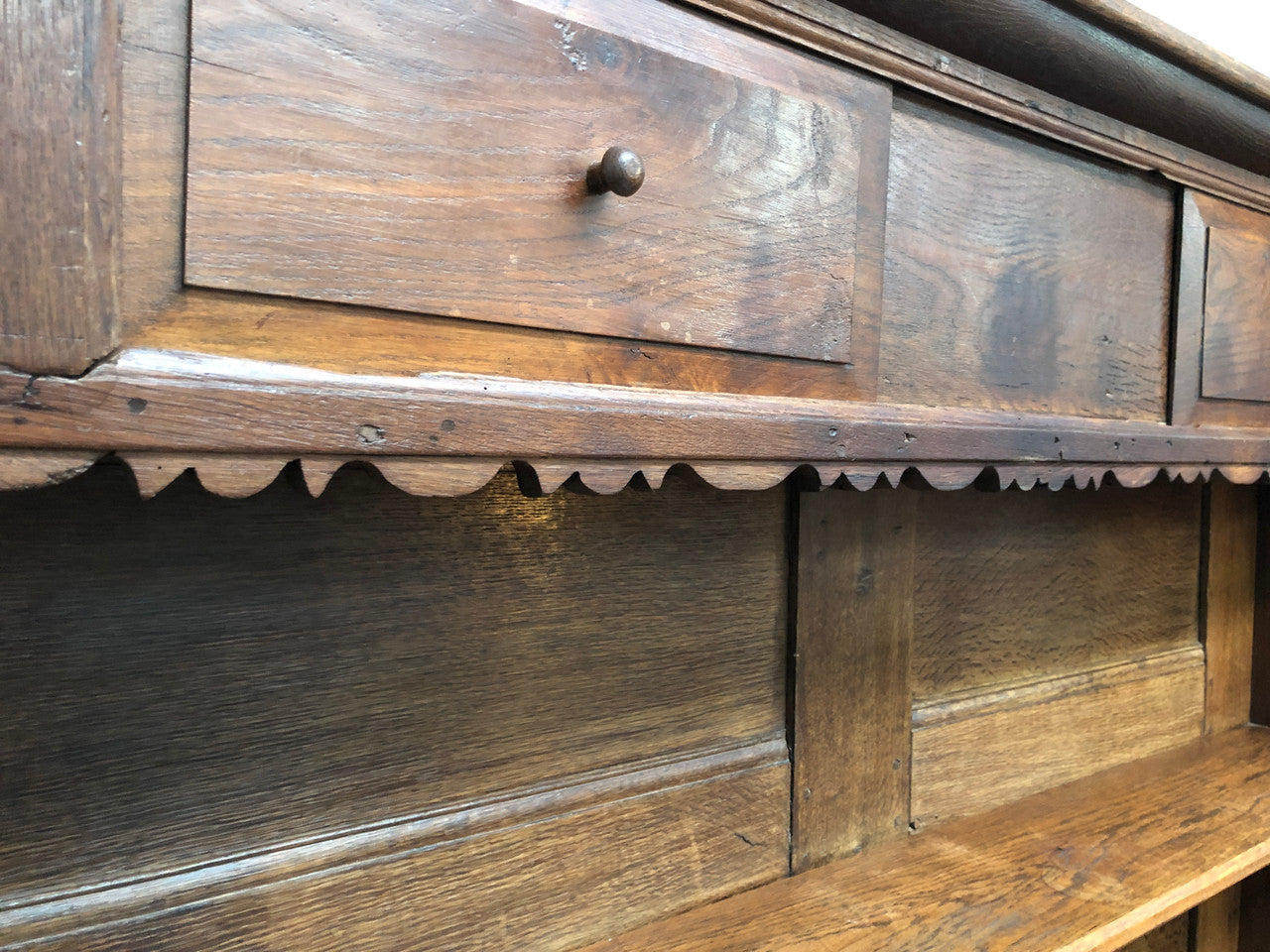 Fabulous early 19th century French Oak open shelf bookcase, with four shelves and hidden shelf at the top with two sliding doors. In very good original detail condition.