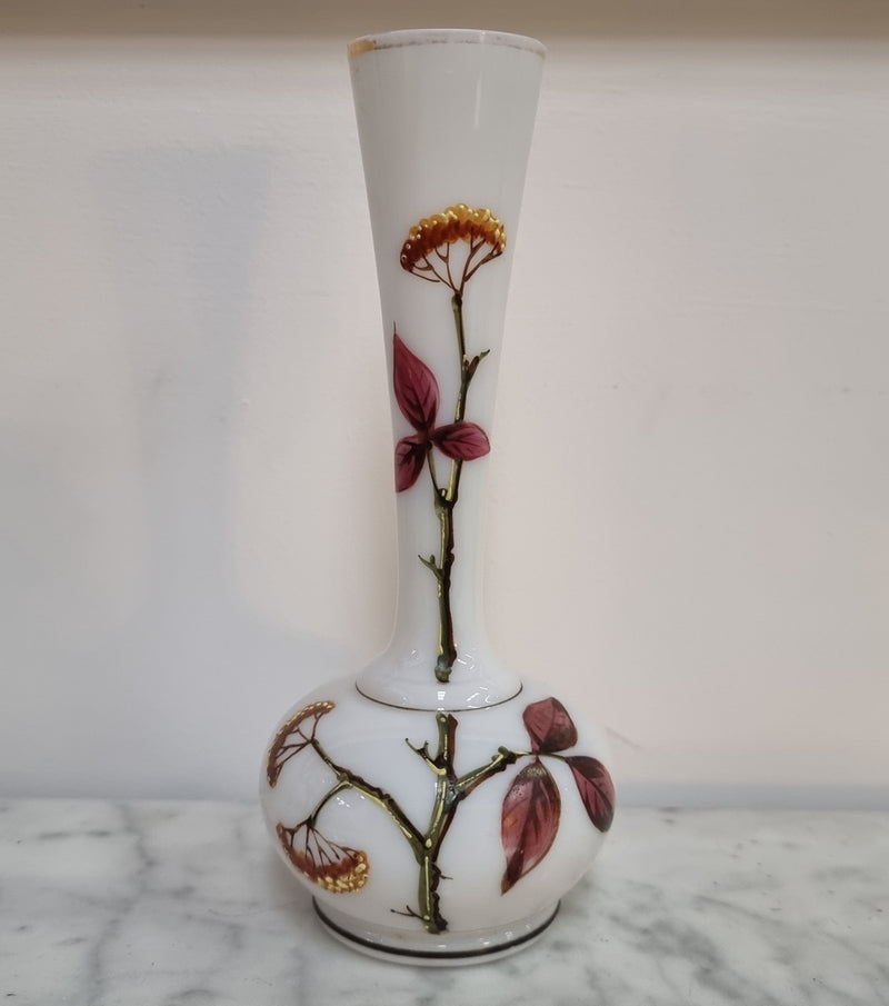 Decorative Antique floral hand painted milk glass vase in good original condition, please view photos as they help form part of the description.
