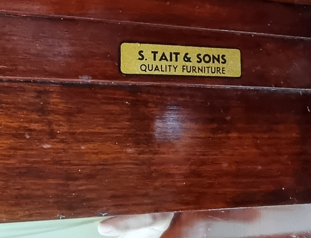 1950’s Chippendale Style Flame Mahogany Four door Bar. The top section has glass shelves and a mirrored pull out tray for storing glasses, decanters & serving etc. It also has a silver presentation plaque to the Mayor of Hawthorn 1958. The bottom section is for storage bottles etc. A stunning and practical piece.