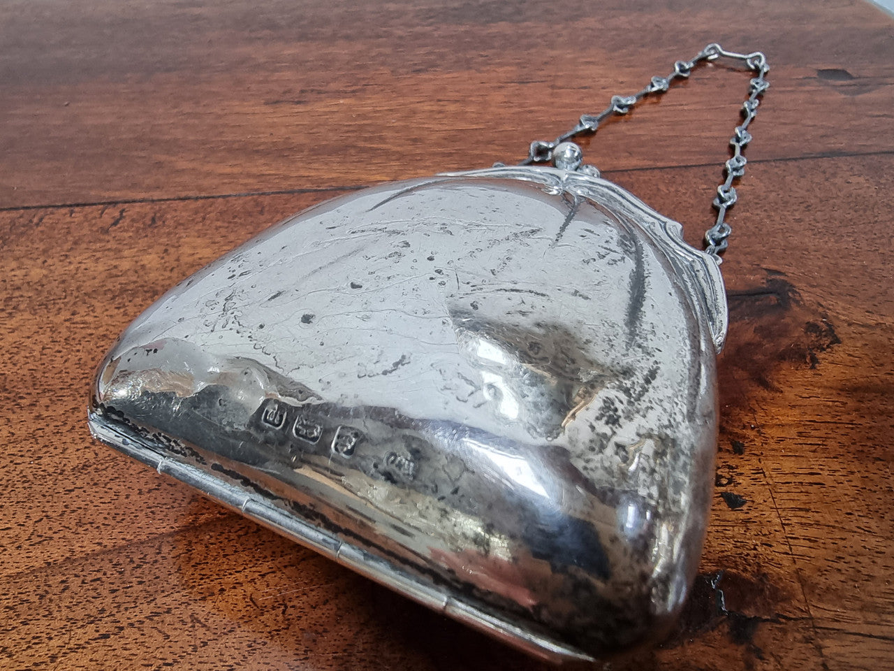 Edwardian Birmingham silver purse. In good condition please view photos as they help form part of the description.