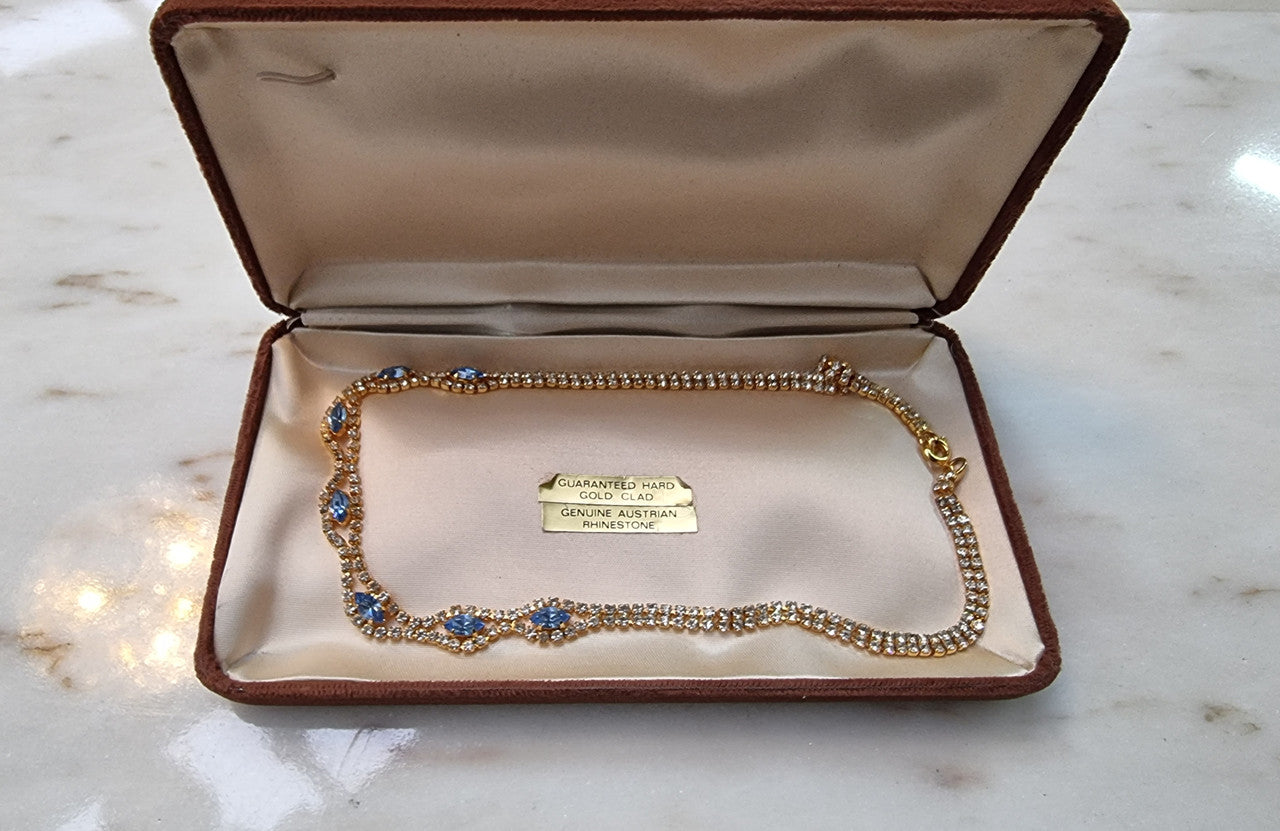 Beautiful vintage Austrian rhinestone necklace with lovely light blue stones and in good condition.