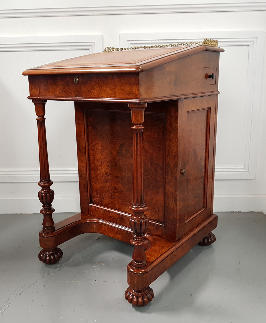 William IV Gillows Burr Walnut Davenport