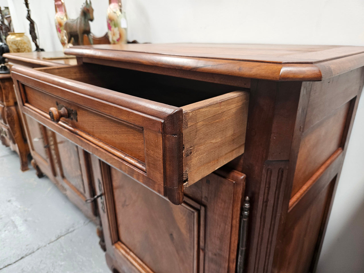 Louis XVth style walnut cupboard with 1 drawer & 2 shelves. Circ: 1930's. In good original condition.