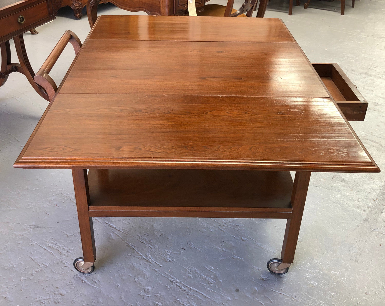 Drinks Trolley That Opens To A Table
