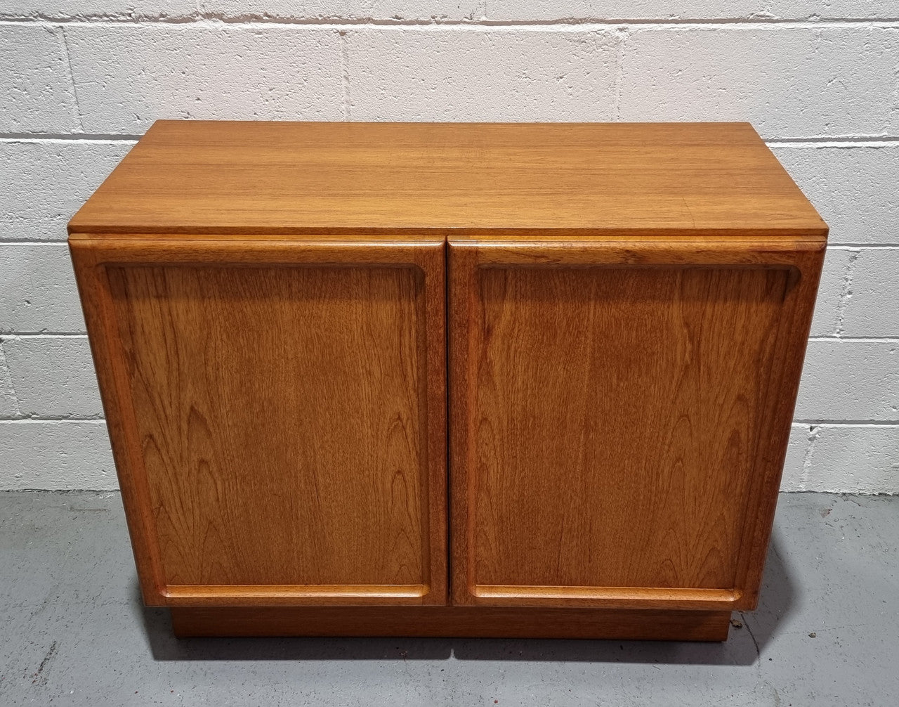 Lovely Vintage Teak two door cabinet ideal for a television cabinet in good original condition.