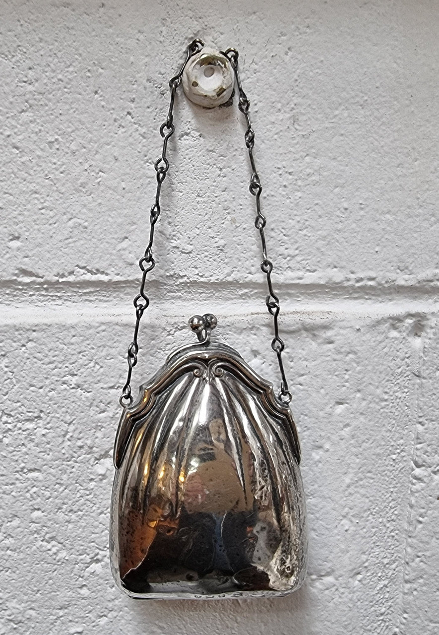 Edwardian Birmingham silver purse. In good condition please view photos as they help form part of the description.