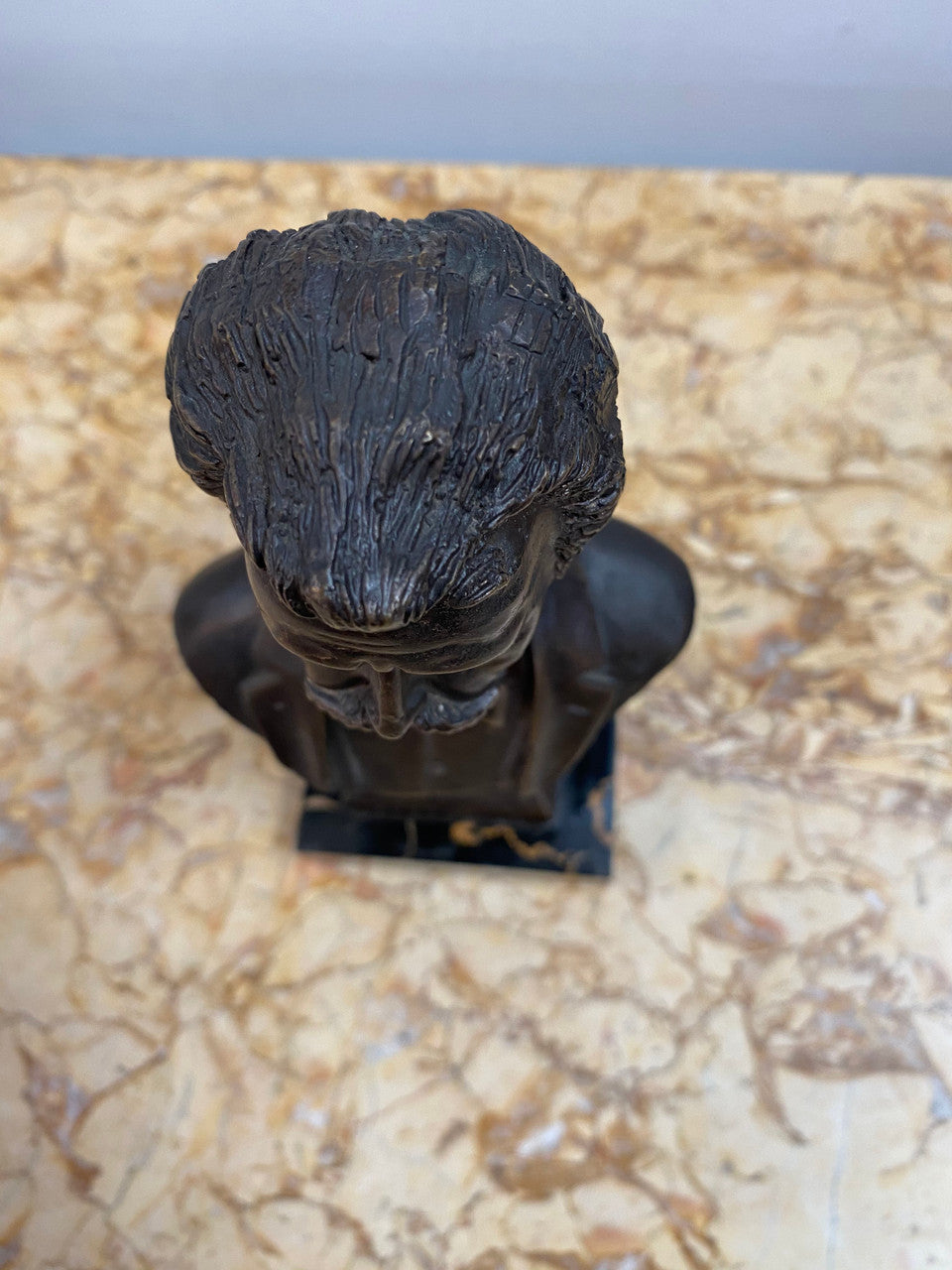 Late Victorian Bramer bust of Johan Strauss on a Portoro marble base in good condition.