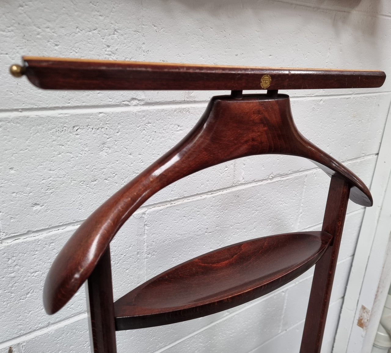 Italian Mens Wooden Valet Stand “Fratelli Reguitti”