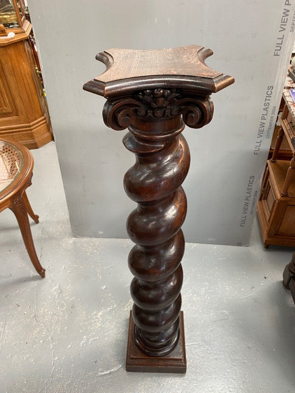 Antique French 19th century barley twist Oak pedestal with great patina. Circa 1860 and it is in very good original condition.