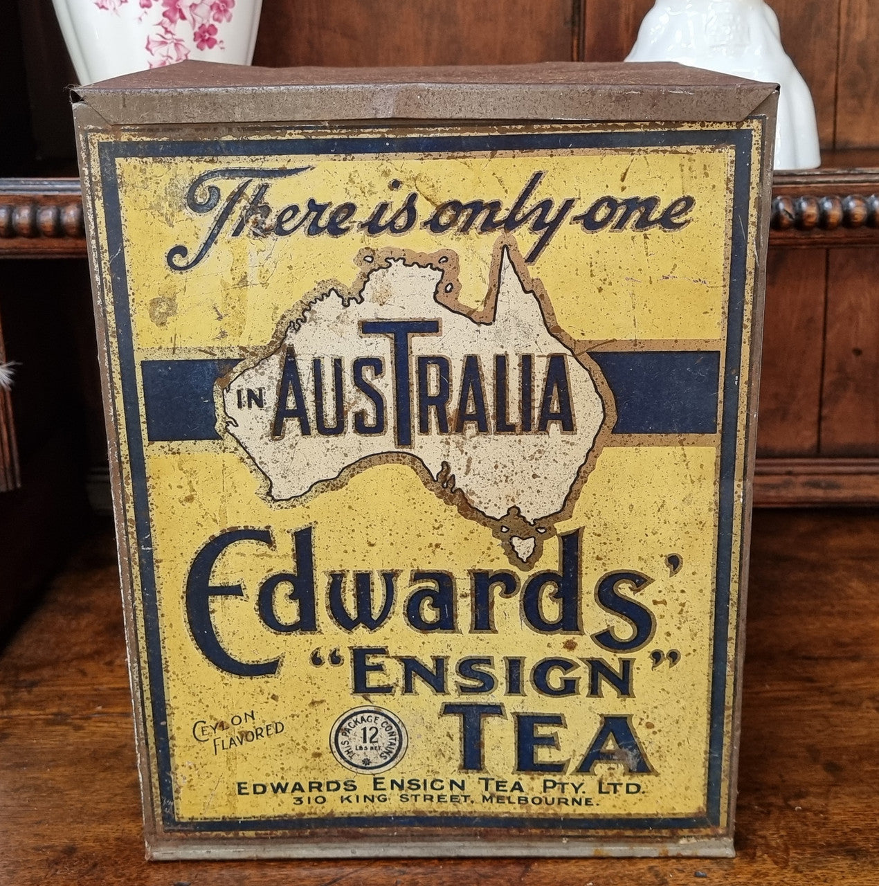 Australian Ensign Edwards Tea tin with lift up lid. In good original condition.