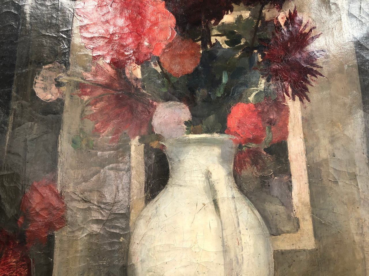 A very striking large Dutch signed oil on canvas painting. It has beautiful vibrant colours and has been sourced from France. It is in an original gilt frame and in good condition.