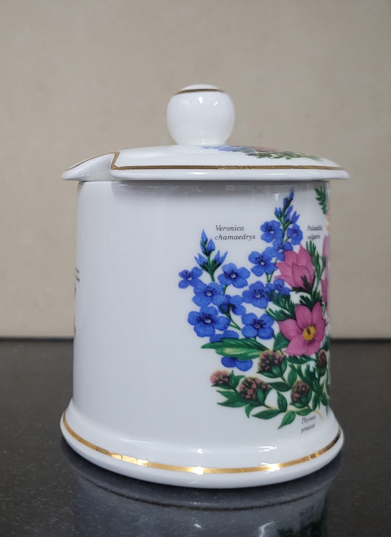 Fortnum & Mason Piccadilly London England floral decorated covered honey/jam pot. It is in good original condition with no chips or cracks, please view photos as they help form part of the description.
