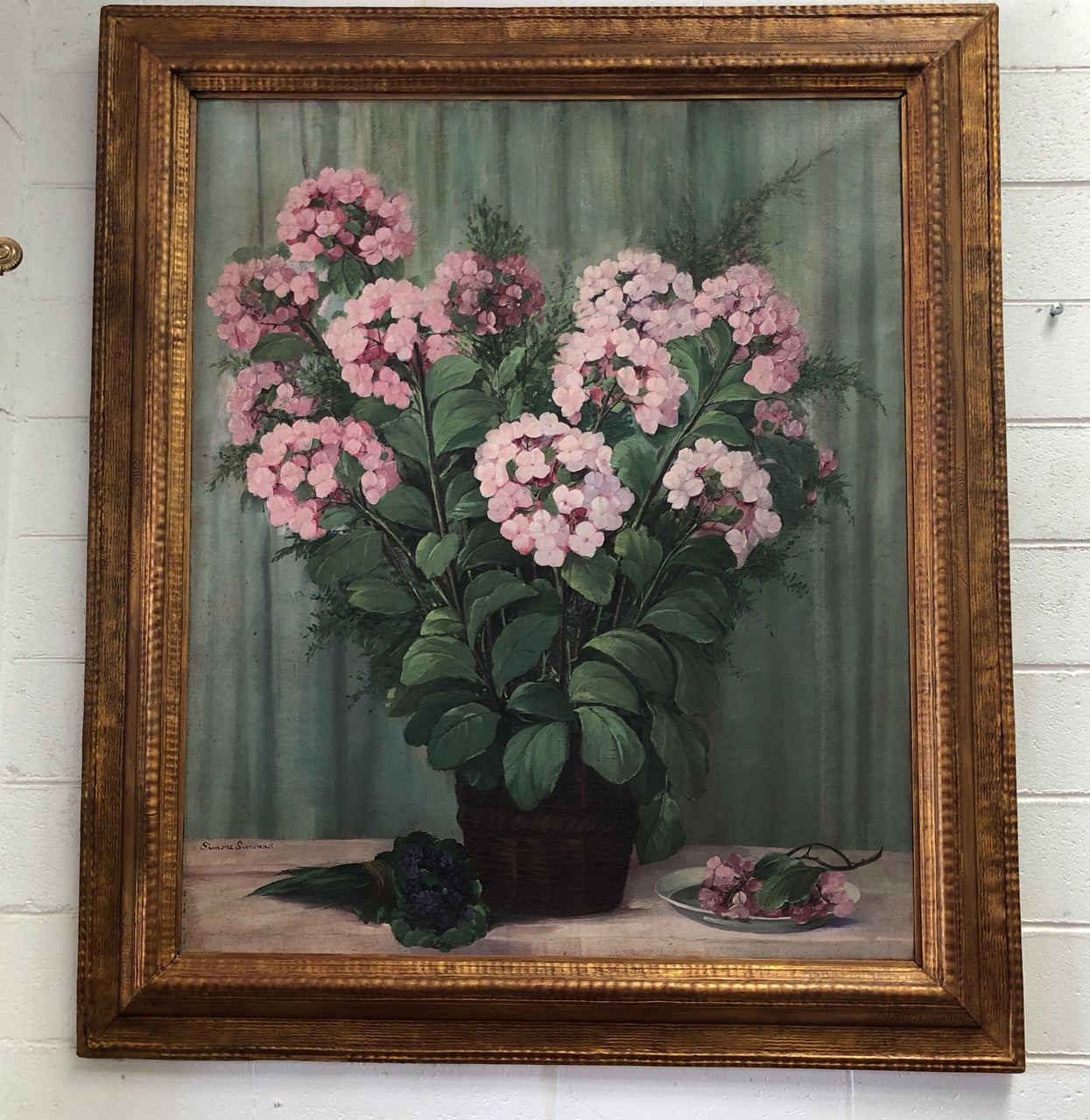 Lovely signed French framed oil on canvas painting of Hydrangers in a lovely gilt frame. It is in good original condition.