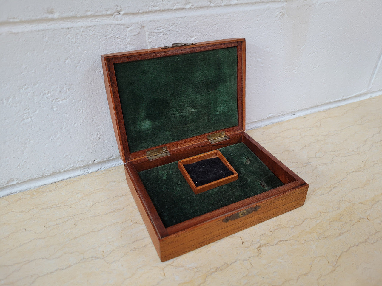 At Moonee Ponds Antiques- Vintage hinged Cedar box with velvet lining. In good condition please view photos as they help form part of the description.