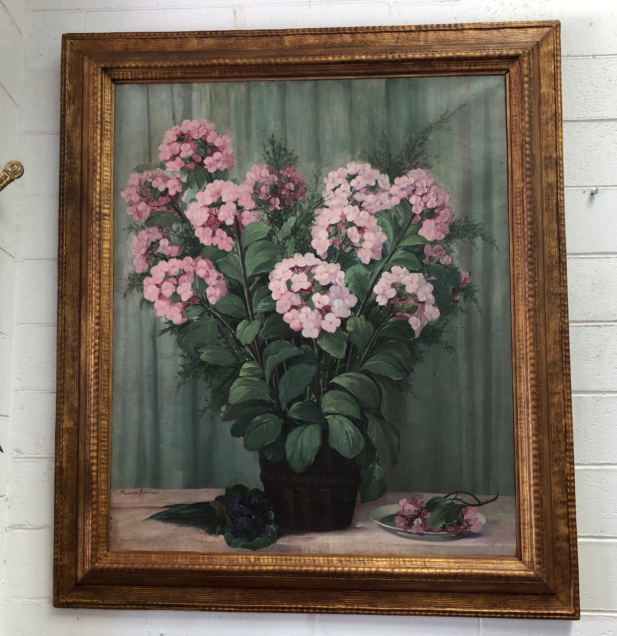 Lovely signed French framed oil on canvas painting of Hydrangers in a lovely gilt frame. It is in good original condition.