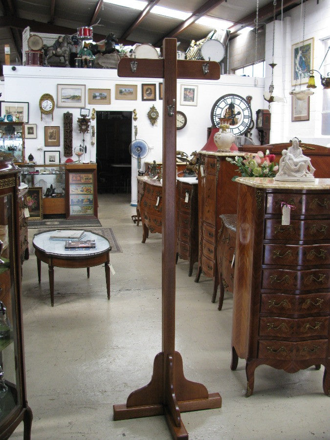 Solid Ash Coat Stand