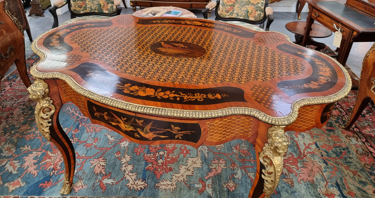 Fabulous Quality French Kingwood and Rosewood Bureau Plat . Lovely Marquetry inlay with elegant ormolu mounts.