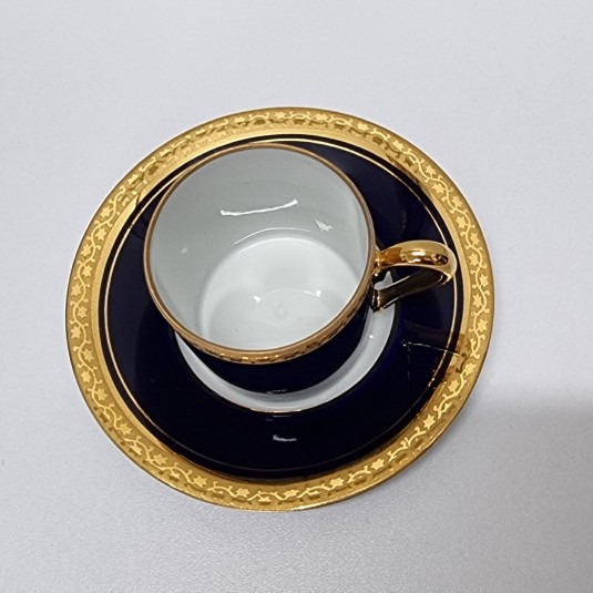 Porcelain & Earthenware