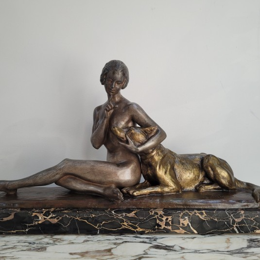 Antique Statues & Figurines