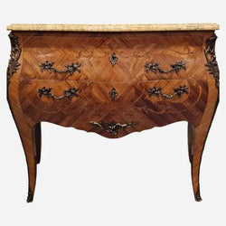 Chest of Drawers & Commodes