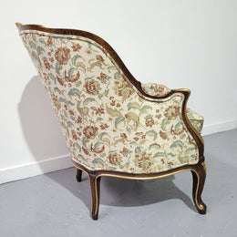 Vintage Louis XV style armchair with stunning upholstery. It is in great original condition. Please see photos as they form part of the description.