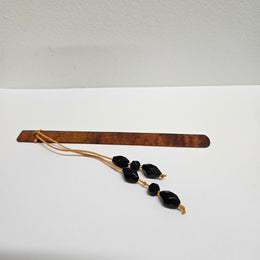 Unusual Fiddleback Blackwood & Jet Beads Book Mark.  In good original condition. Please view photos as they form part of the description. 