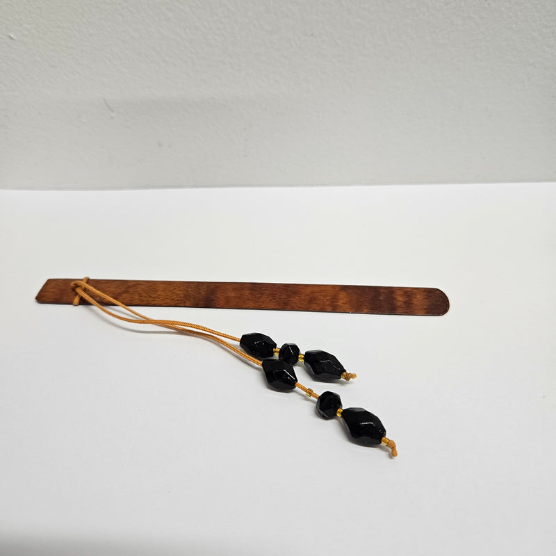 Unusual Fiddleback Blackwood & Jet Beads Book Mark.  In good original condition. Please view photos as they form part of the description. 