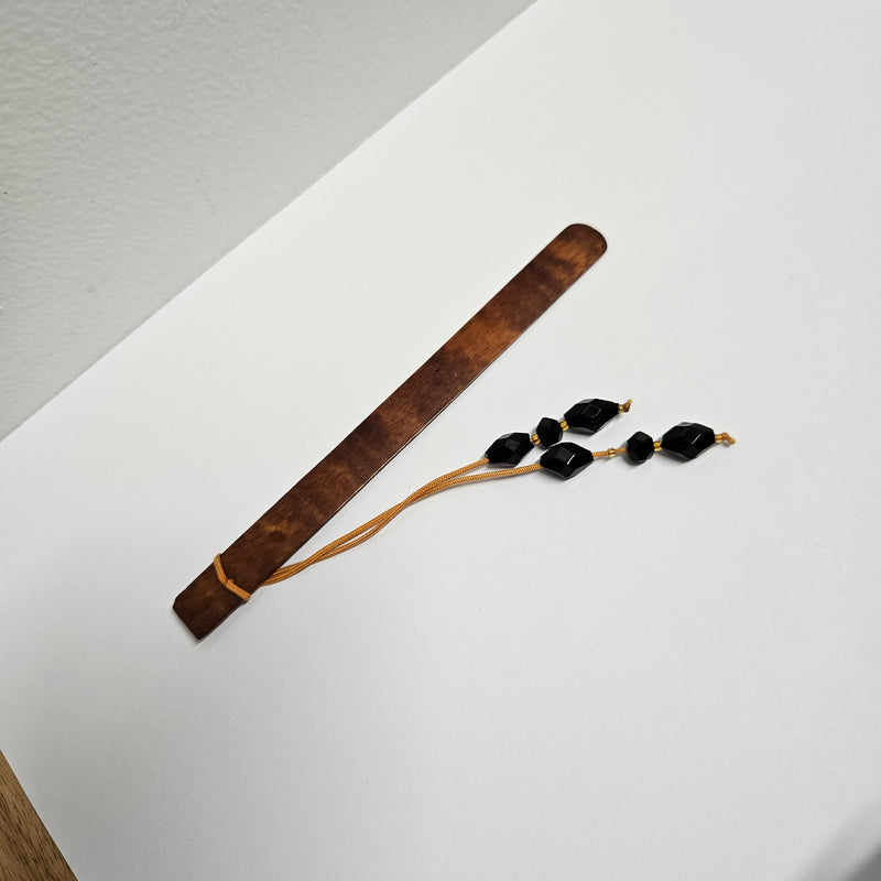 Unusual Fiddleback Blackwood & Jet Beads Book Mark.  In good original condition. Please view photos as they form part of the description. 