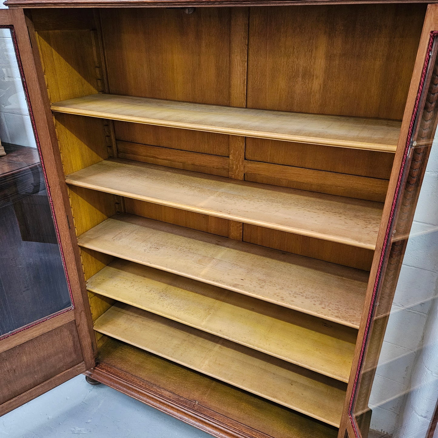Amazing Louis XVI style two door bookcase with five shelves and beautiful carvings. It is in great original condition. Please see photos as they form part of the description